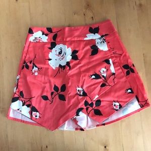 NWOT Bloomingdales Skirt/Shorts in Coral Floral